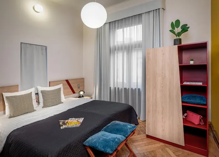 Art House Apartments By Adrez