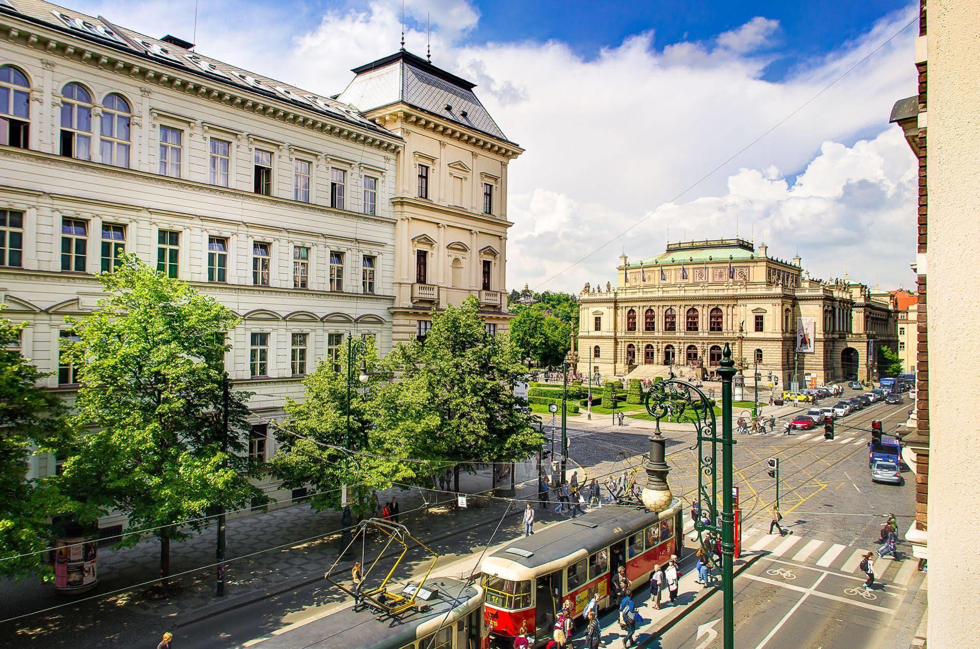 Art House By Adrez * Praga